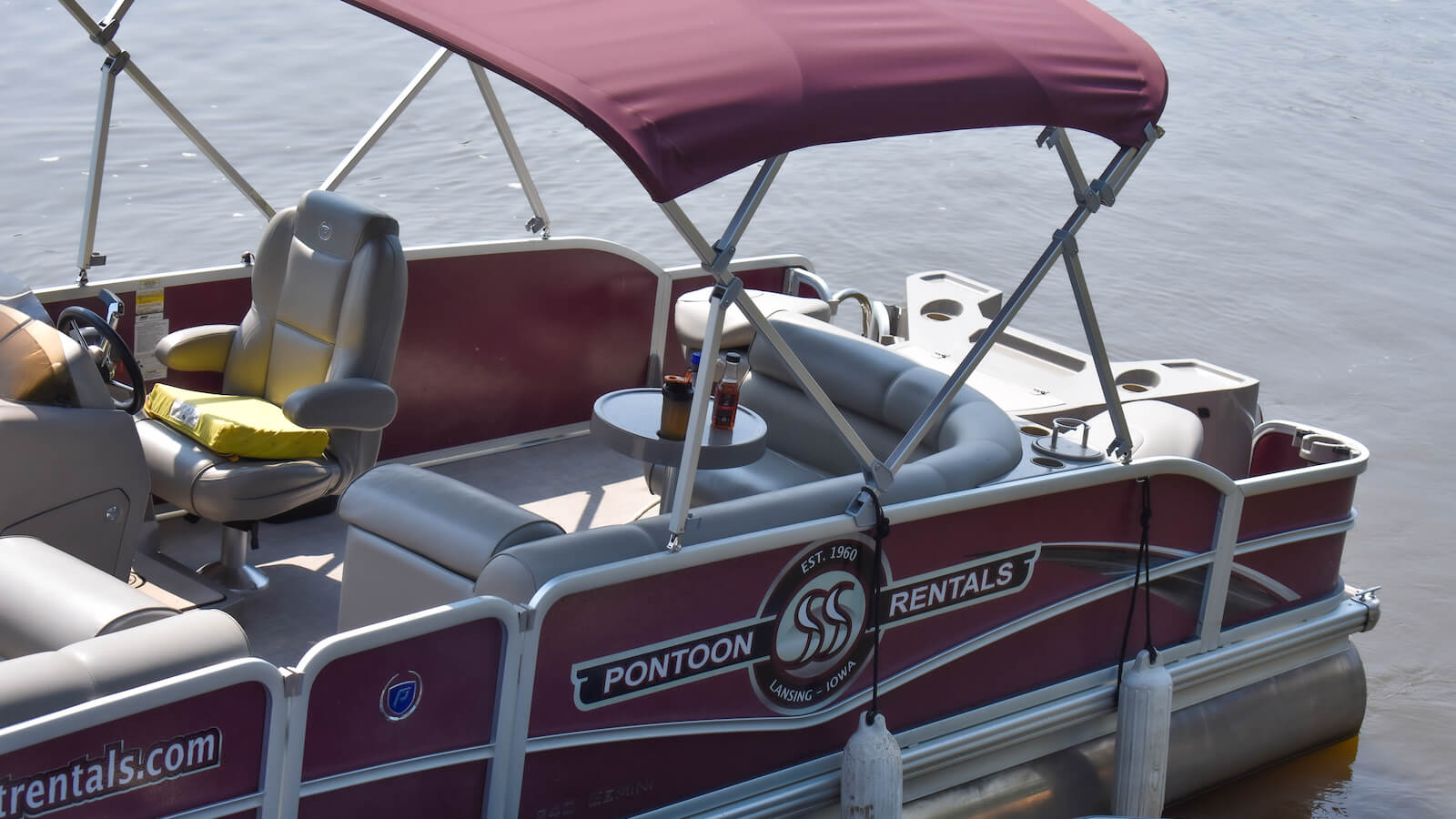S&S Rentals pontoon boat