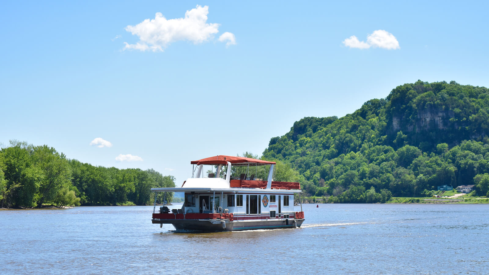 Mississippi River Houseboat Rentals Iowa / Simple House Boat Rental